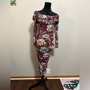 Express Body Contour Mesh Floral Off The Shoulder Ruched Midi